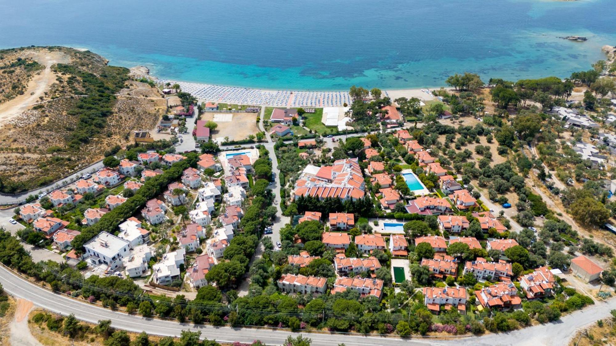 Hanedan Beach Hotel Foça Exterior foto